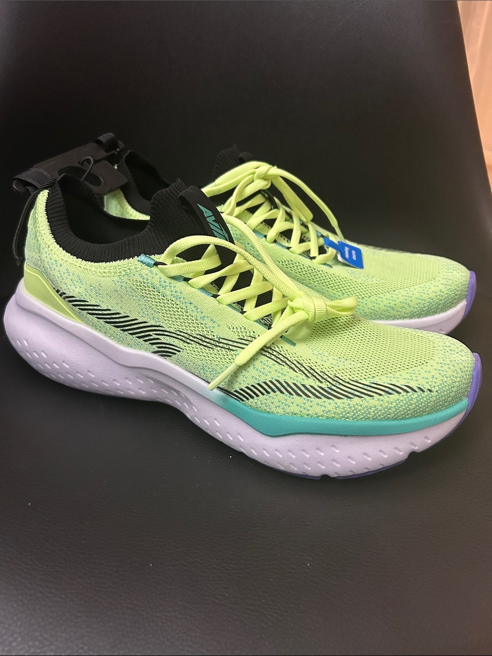 NWT 🆕 Avia Men’s Breathable Lime Green Knit Running Sneakers